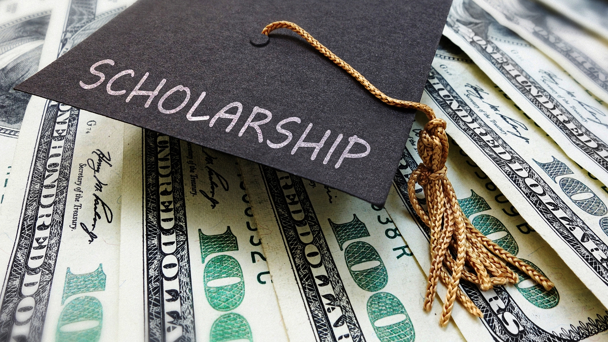 College Forward | A Full Ride Scholarship? A guide for FGLI Students -  College Forward